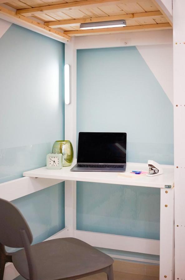 דירות הונג קונג Coliving Space - Hennessy Road 113 Wan Chai Mtr מראה חיצוני תמונה